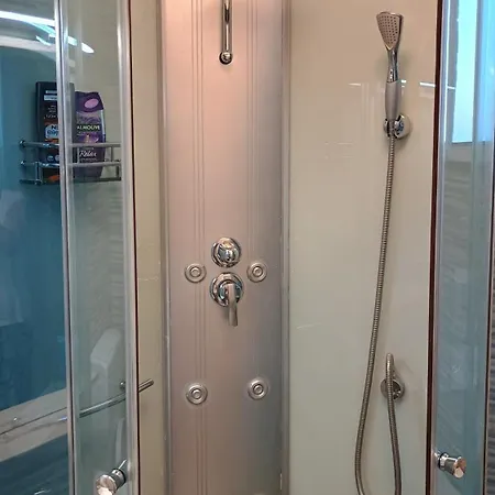 Moon Light-free Parking * Rijeka