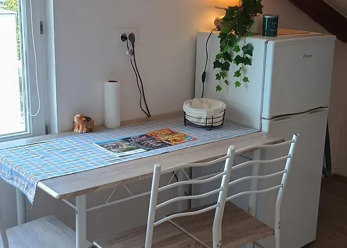 Moon Light-free Parking Rijeka